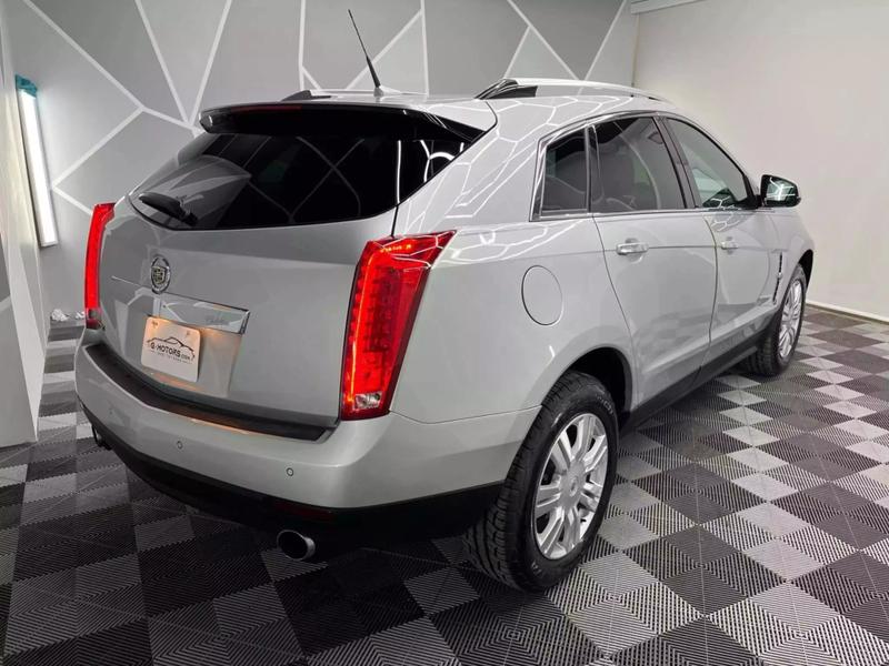 2011 Cadillac SRX Sport Utility 4D 11