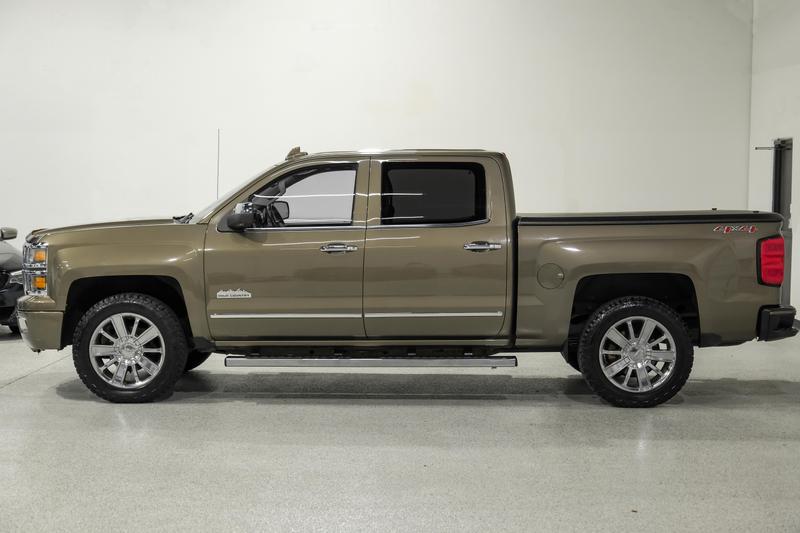 2015 Chevrolet Silverado 1500 Crew Cab High Country Pickup 4D 6 1/2 ft 8