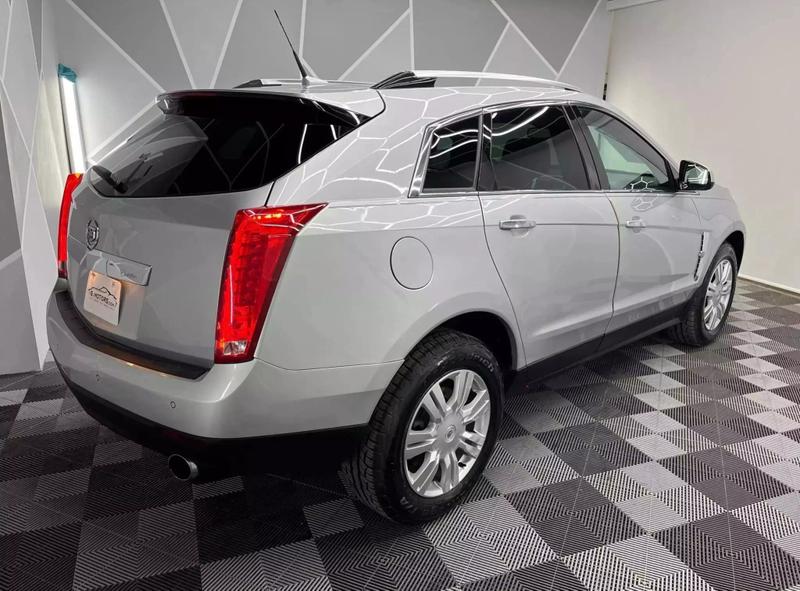 2011 Cadillac SRX Sport Utility 4D 12