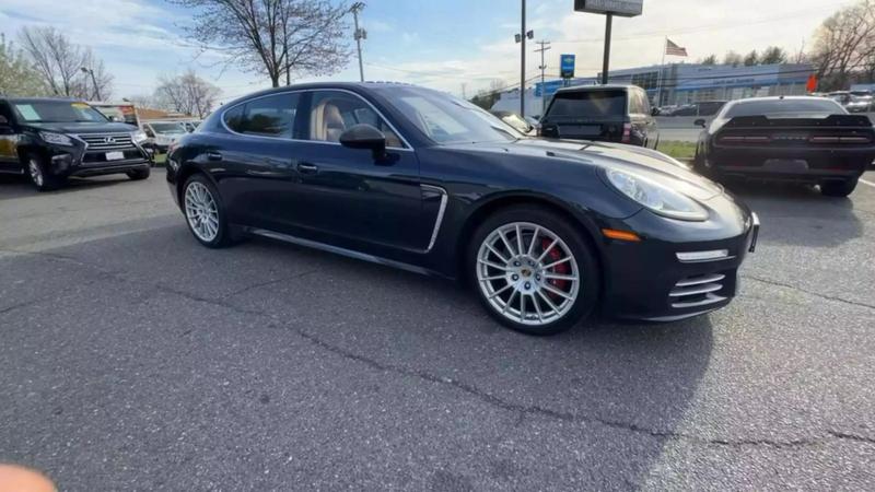 2015 Porsche Panamera 4S Executive Sedan 4D 17