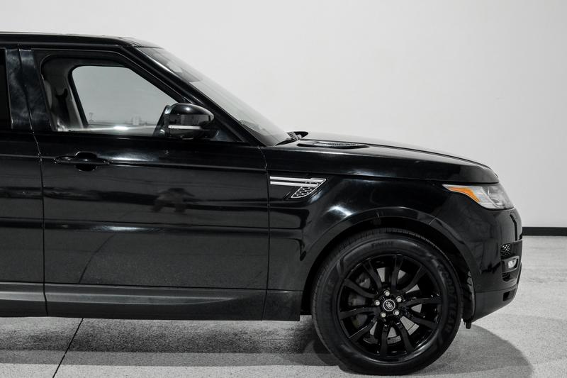 2014 Land Rover Range Rover Sport Supercharged Sport Utility 4D 17