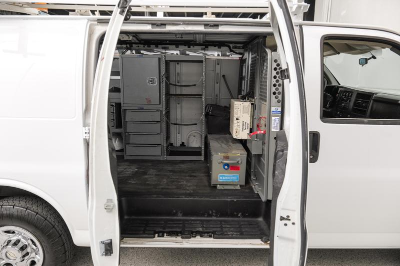 2010 Chevrolet G2500 Cargo  Van 3D 31