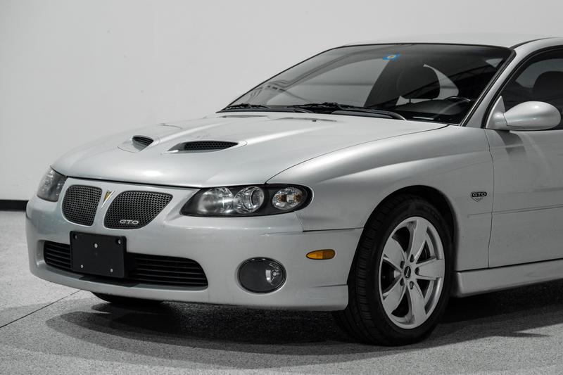 2006 Pontiac GTO CAMMED Coupe 2D 10