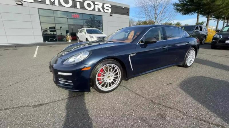 2015 Porsche Panamera 4S Executive Sedan 4D 3