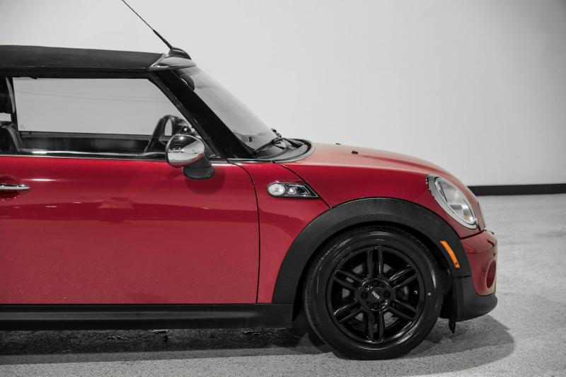 2013 MINI Convertible Cooper Convertible 2D 17