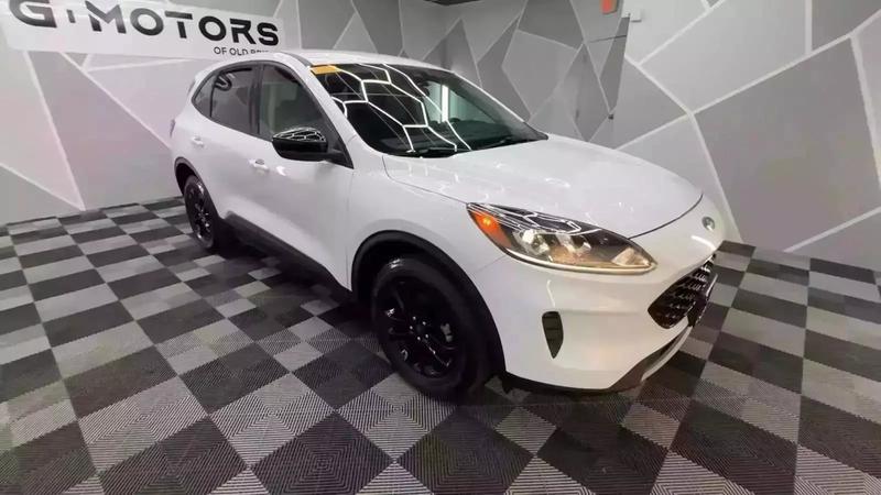 2020 Ford Escape SE Sport SUV 4D 4