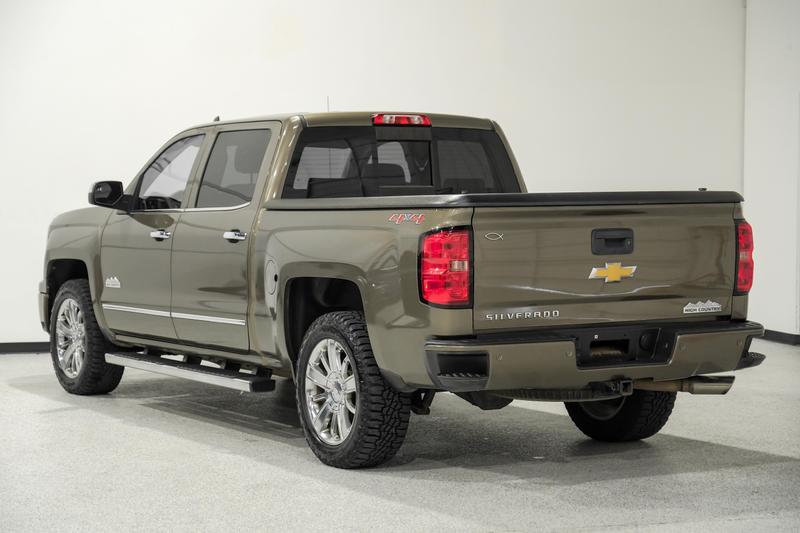 2015 Chevrolet Silverado 1500 Crew Cab High Country Pickup 4D 6 1/2 ft 7