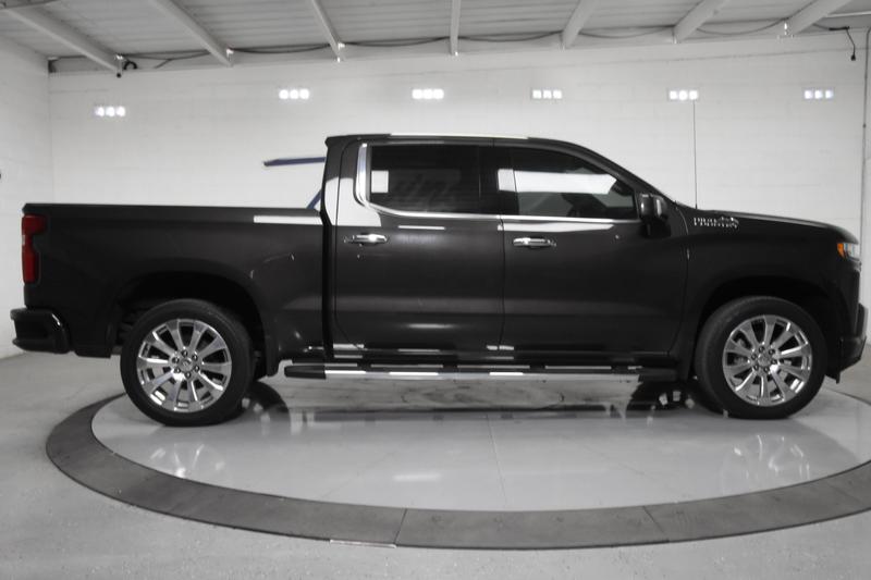 2021 Chevrolet Silverado 1500 Crew Cab High Country Pickup 4D 5 3/4 ft 3