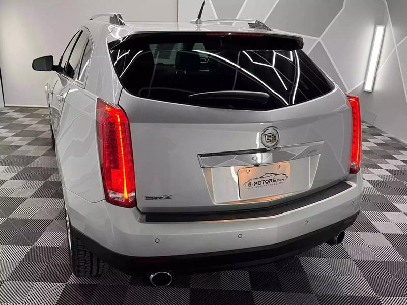 2011 Cadillac SRX Sport Utility 4D 7