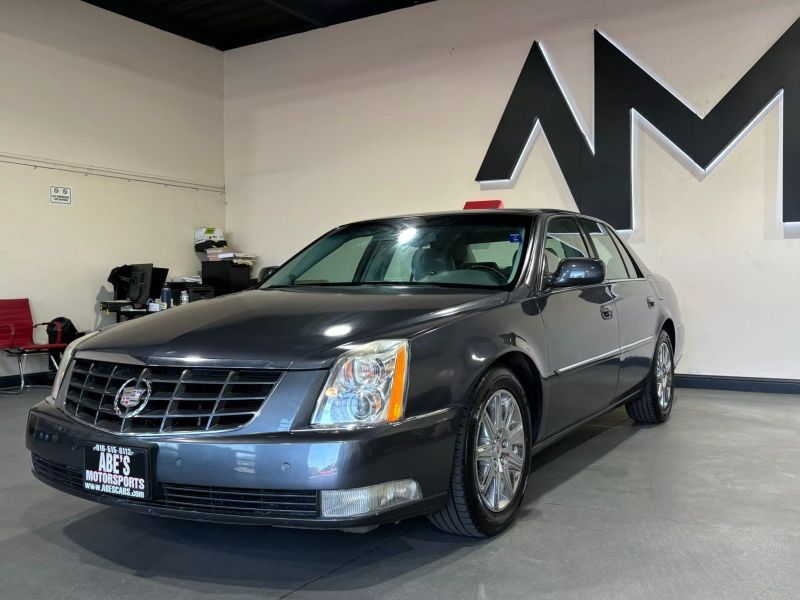2010 Cadillac DTS Premium Collection