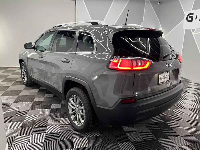 2020 Jeep Cherokee Latitude Plus Sport Utility 4D 5