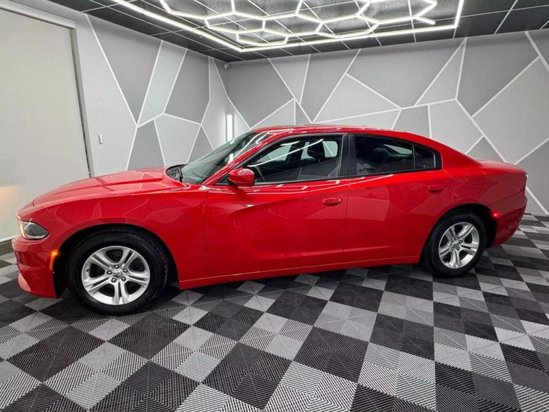 2020 Dodge Charger SXT Sedan 4D 4