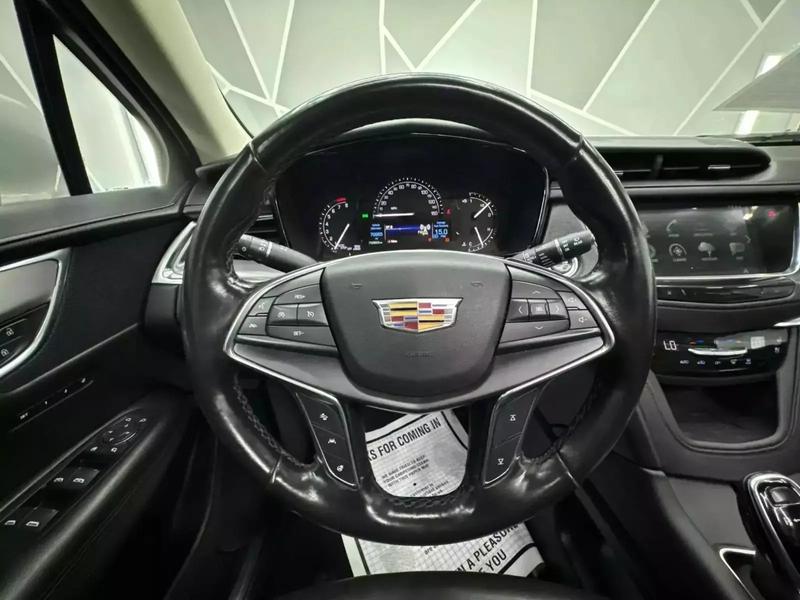 2019 Cadillac XT5 Premium Luxury Sport Utility 4D 44