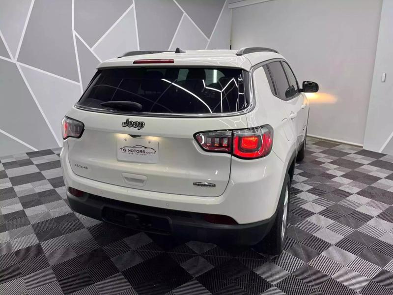 2021 Jeep Compass Latitude Sport Utility 4D 11