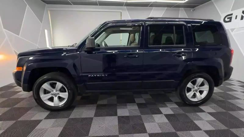 2014 Jeep Patriot Latitude Sport Utility 4D 3