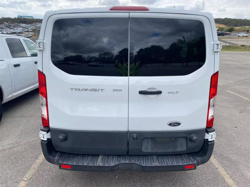 2015 Ford Transit 350 Wagon XLT w/Low Roof w/60/40 Side Door Van 3D 9