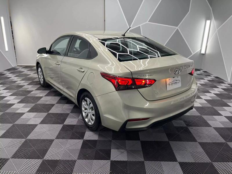 2020 Hyundai Accent SEL Sedan 4D 10