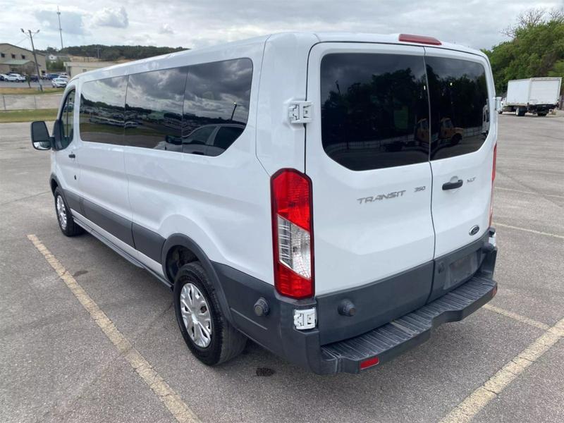 2015 Ford Transit 350 Wagon XLT w/Low Roof w/60/40 Side Door Van 3D 2