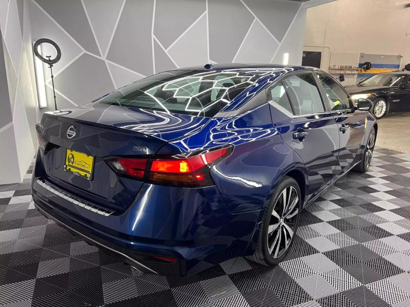 2019 Nissan Altima 2.5 SR Sedan 4D 10