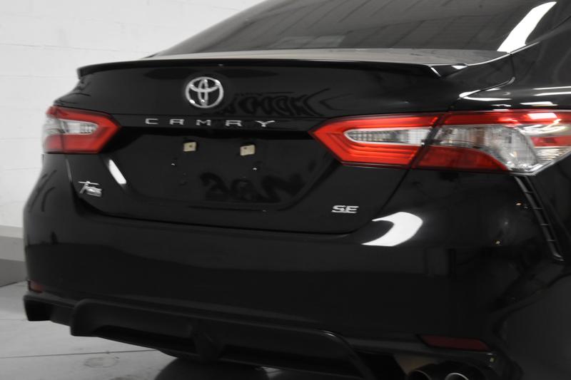 2019 Toyota Camry SE Sedan 4D 5