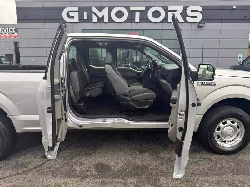 2017 Ford F150 Super Cab XLT Pickup 4D 6 1/2 ft 19