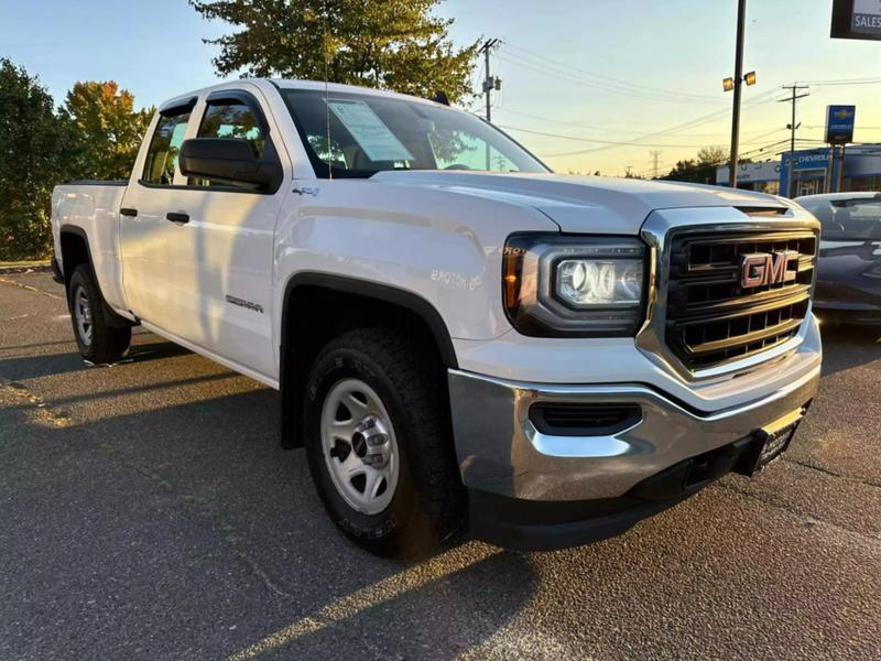 2017 GMC Sierra 1500 Double Cab Pickup 4D 6 1/2 ft 13