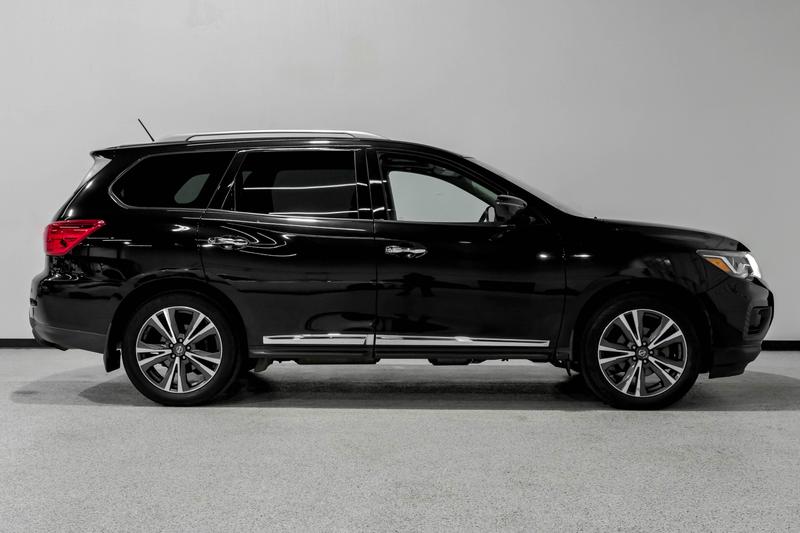 2018 Nissan Pathfinder Platinum Sport Utility 4D 5