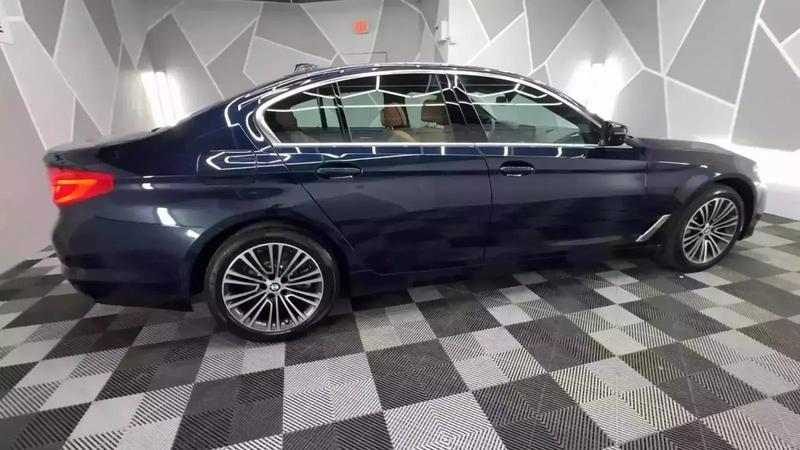 2020 BMW 5 Series 530i xDrive Sedan 4D 16