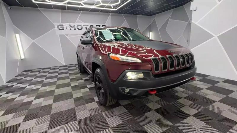 2018 Jeep Cherokee TrailHawk Sport Utility 4D 15