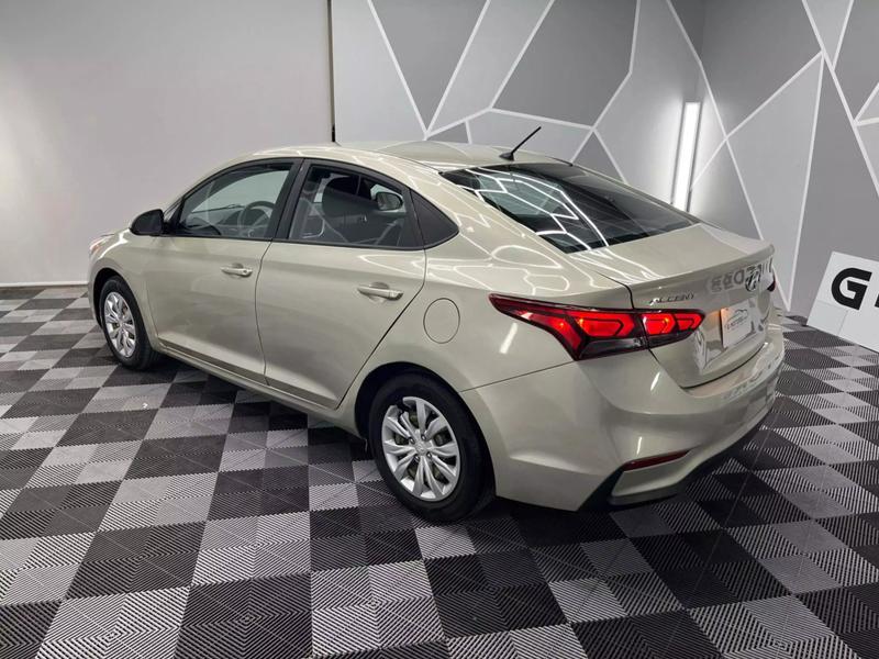 2020 Hyundai Accent SEL Sedan 4D 8