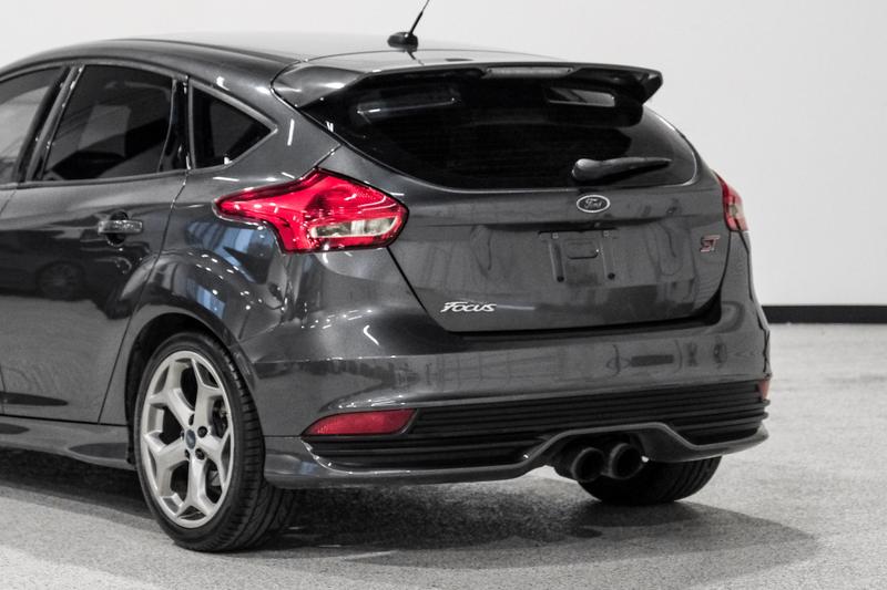 2017 Ford Focus ST Hatchback 4D 13