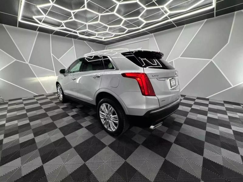 2019 Cadillac XT5 Premium Luxury Sport Utility 4D 5