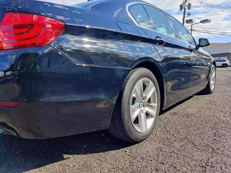 2012 BMW 5 Series 528i xDrive Sedan 4D 56