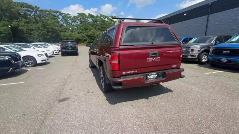 2015 GMC Sierra 1500 Crew Cab SLT Pickup 4D 5 3/4 ft 8