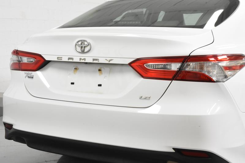 2020 Toyota Camry LE Sedan 4D 4