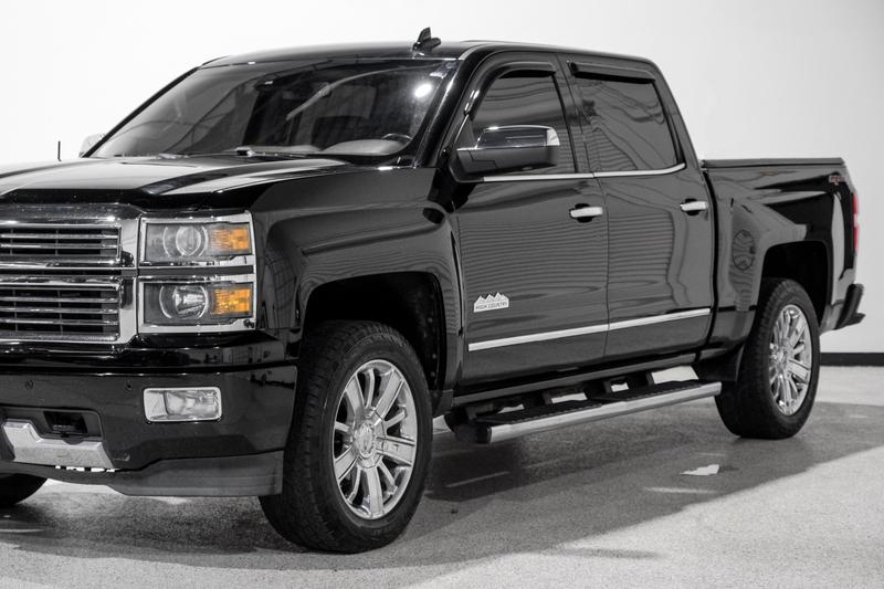 2015 Chevrolet Silverado 1500 Crew Cab High Country Pickup 4D 5 3/4 ft 11