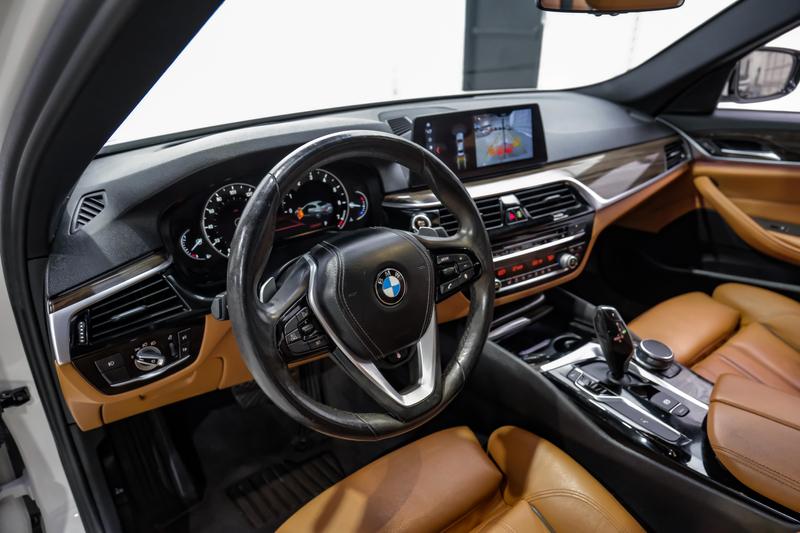 2018 BMW 5 Series 530i SPT Sedan 4D 22