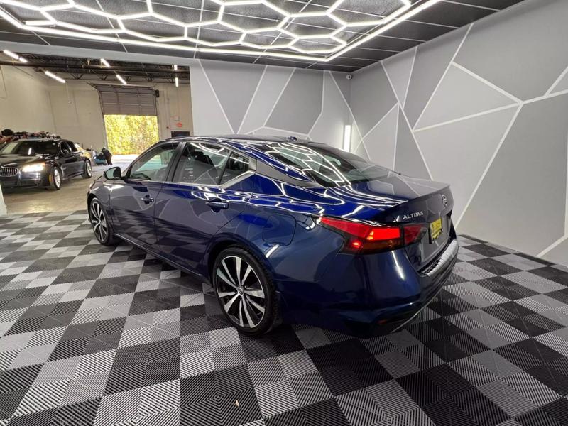 2019 Nissan Altima 2.5 SR Sedan 4D 5