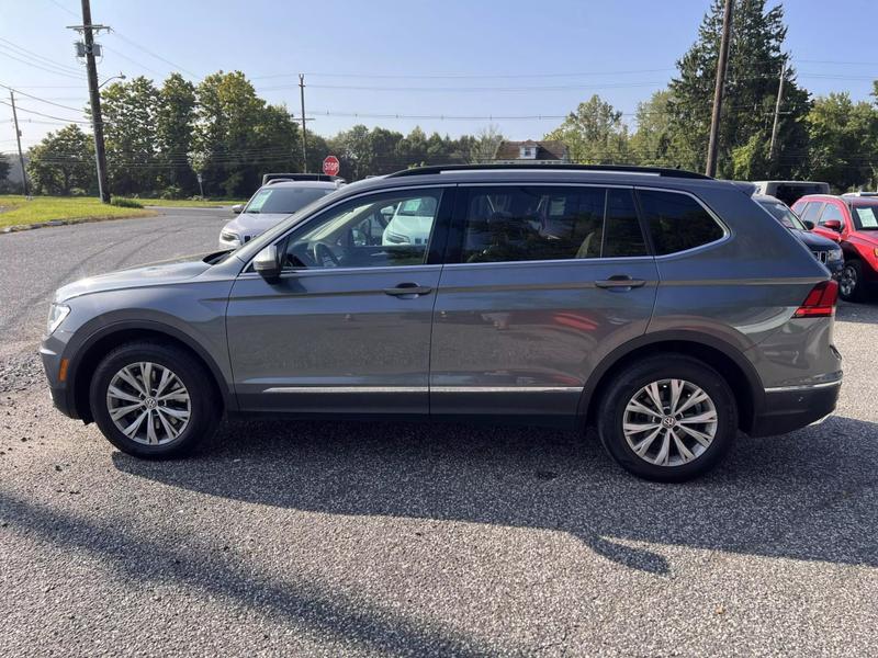 2018 Volkswagen Tiguan 2.0T SEL 4MOTION Sport Utility 4D 7