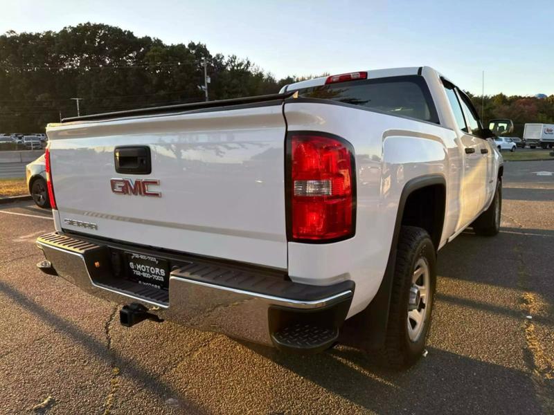 2017 GMC Sierra 1500 Double Cab Pickup 4D 6 1/2 ft 9