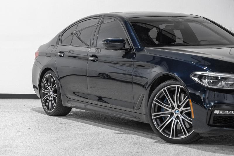 2017 BMW 5 Series 540i Sedan 4D 10