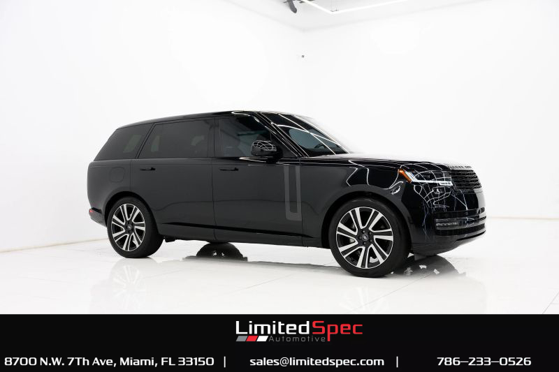 2023 Land Rover Range Rover P400 SE LWB