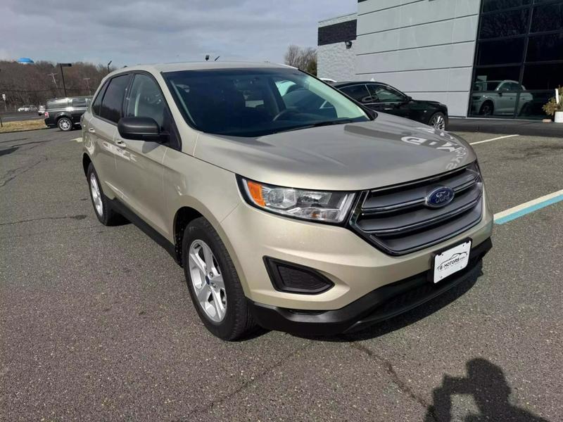 2018 Ford Edge SE Sport Utility 4D 13