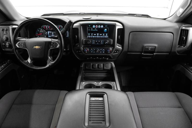 2017 Chevrolet Silverado 1500 Crew Cab Z71 LT Pickup 4D 5 3/4 ft 15