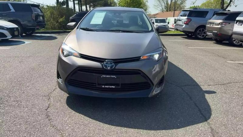 2019 Toyota Corolla LE Sedan 4D 30