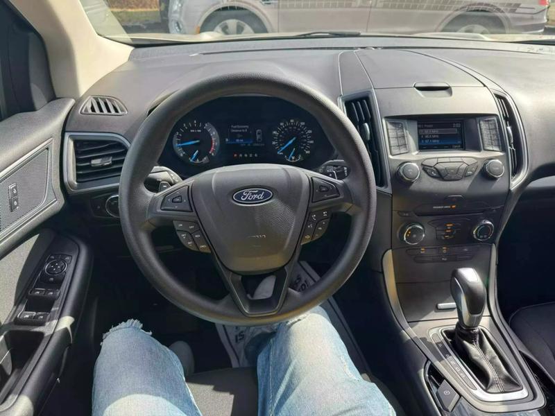 2018 Ford Edge SE Sport Utility 4D 30