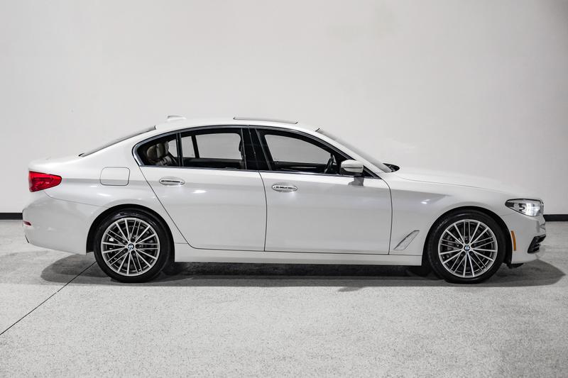 2018 BMW 5 Series 530i SPT Sedan 4D 5