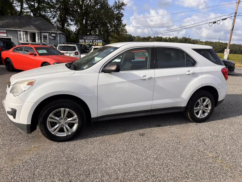 2014 Chevrolet Equinox LS Sport Utility 4D 8