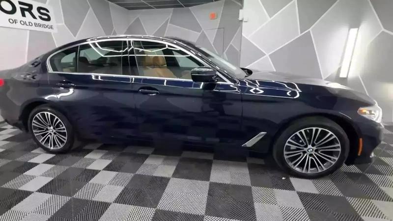 2020 BMW 5 Series 530i xDrive Sedan 4D 18