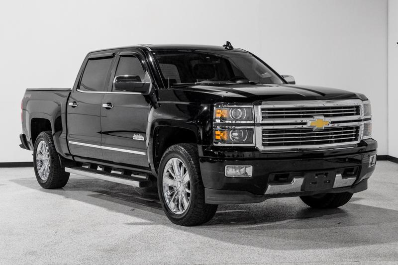 2015 Chevrolet Silverado 1500 Crew Cab High Country Pickup 4D 5 3/4 ft 4